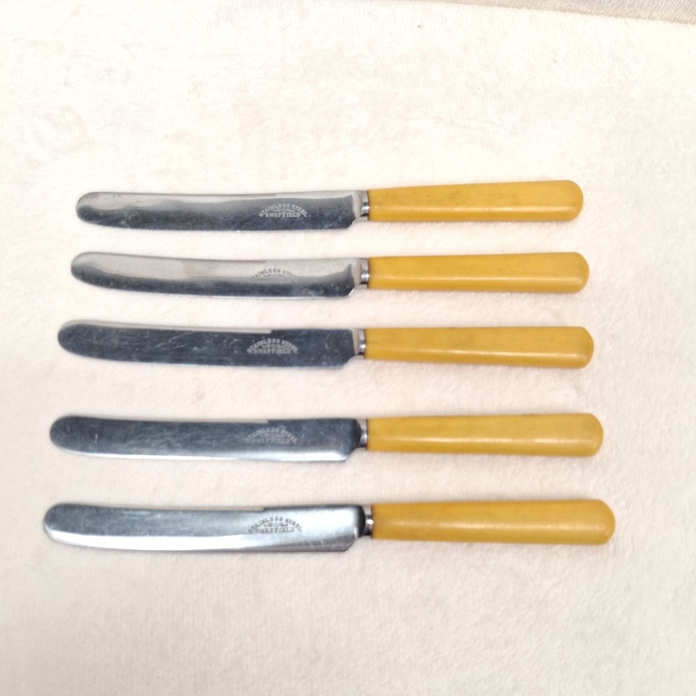 Vintage Sheffield Stainless Butter Knives Butterscotch Yellow Set of Five (2)